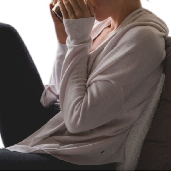 LULULEMON Cabin Yogi Wrap in Heathered White Neutral Blush 10 - Picture 13 of 15